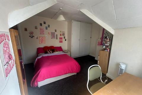 7 bedroom house to rent, St Michaels Villas, Leeds LS6