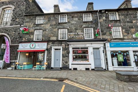Shop for sale - 1 & 2 Eldon Row, Eldon Square, Dolgellau
