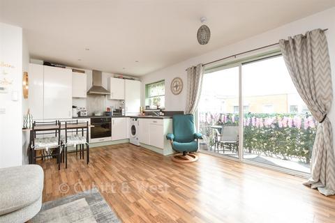 1 bedroom apartment for sale, Thornton Side, Redhill, Surrey