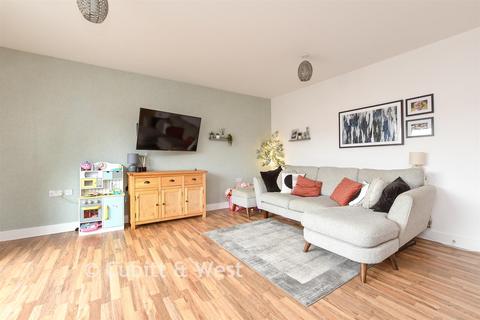 1 bedroom apartment for sale, Thornton Side, Redhill, Surrey