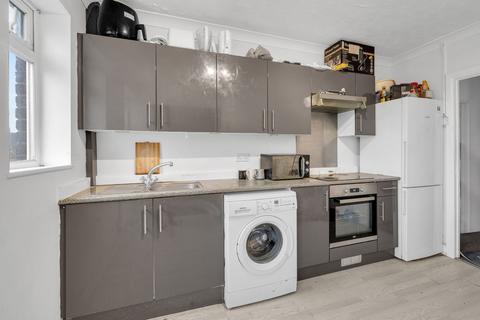 2 bedroom maisonette for sale, Langley Road, Welling, DA16