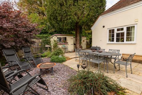 3 bedroom character property for sale, Hammerwood Road, East Grinstead RH19