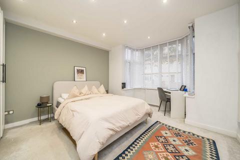 1 bedroom flat for sale, Gorringe Park Avenue, Mitcham CR4