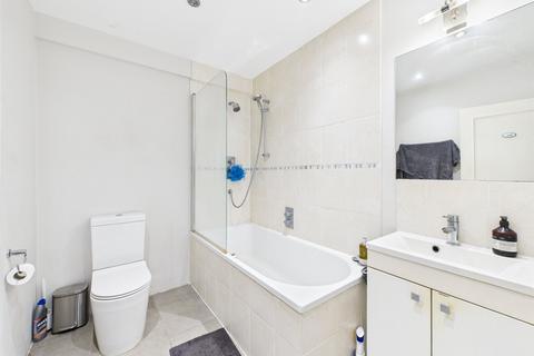 undefined, Cambridge Park, East Twickenham