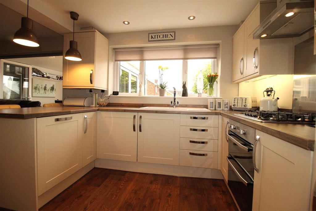 Kitchen/Dinner