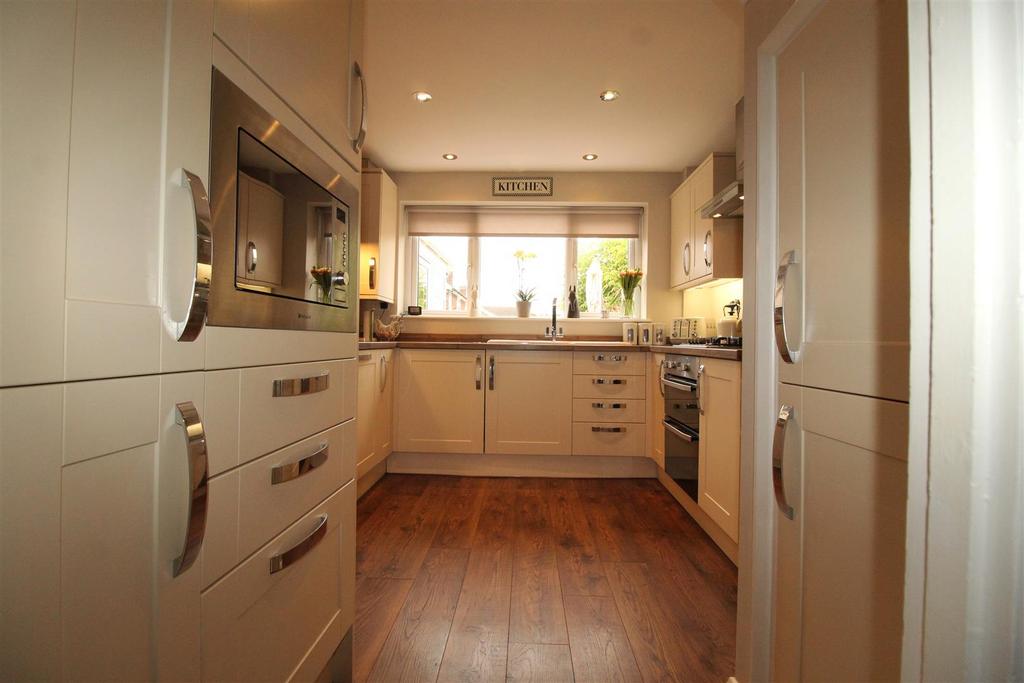 Kitchen/Dinner