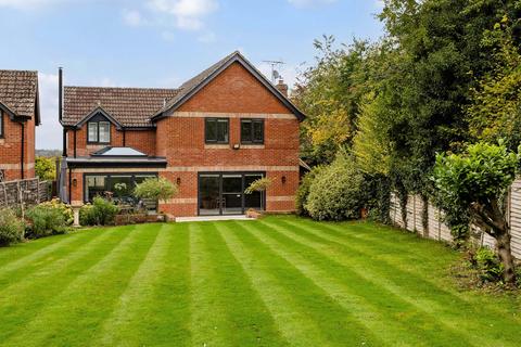 12 Tyfield, Sherborne St John, Basingstoke, RG24 9HZ