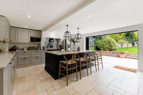 12 Tyfield, Sherborne St John, Basingstoke, RG24 9HZ