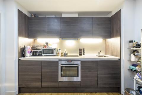2 bedroom apartment to rent, Crampton Street, London SE17