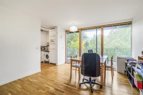 undefined, St. James's Road, London SE16