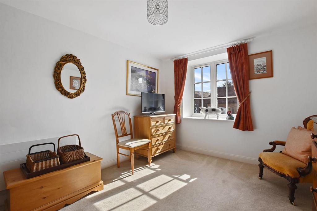 02-ddef GCMCS - 11 Chiltern Place - Bedroom 3 -Orig