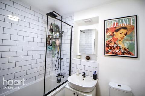 1 bedroom maisonette for sale, Dairymans Walk, Guildford