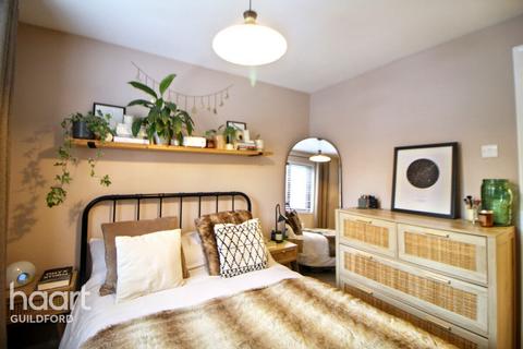 1 bedroom maisonette for sale, Dairymans Walk, Guildford