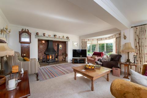 4 bedroom detached house for sale, Oldwich Lane East, Fen End, Kenilworth, Warwickshire, CV8