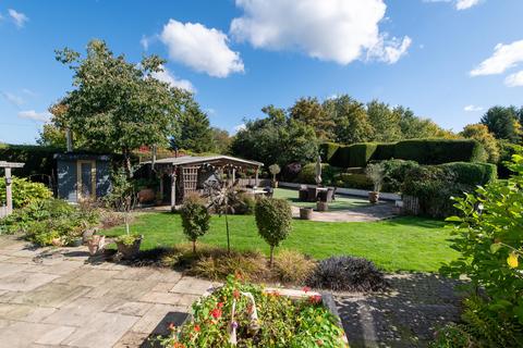 4 bedroom detached house for sale, Oldwich Lane East, Fen End, Kenilworth, Warwickshire, CV8