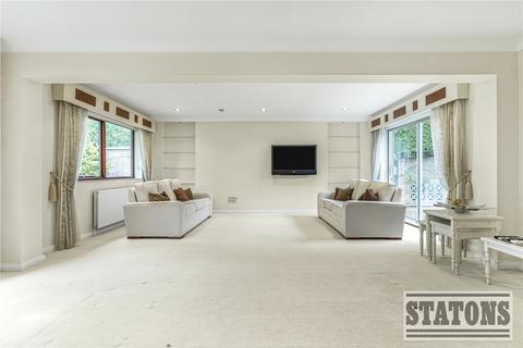 undefined, Maryrose Way, London, N20