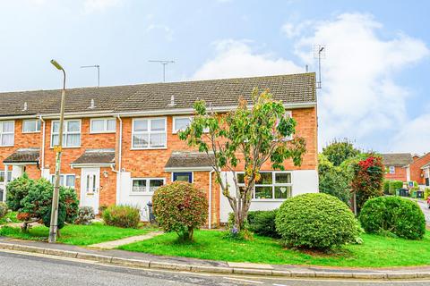 4 bedroom end of terrace house for sale, Grasmere Way, Leighton Buzzard