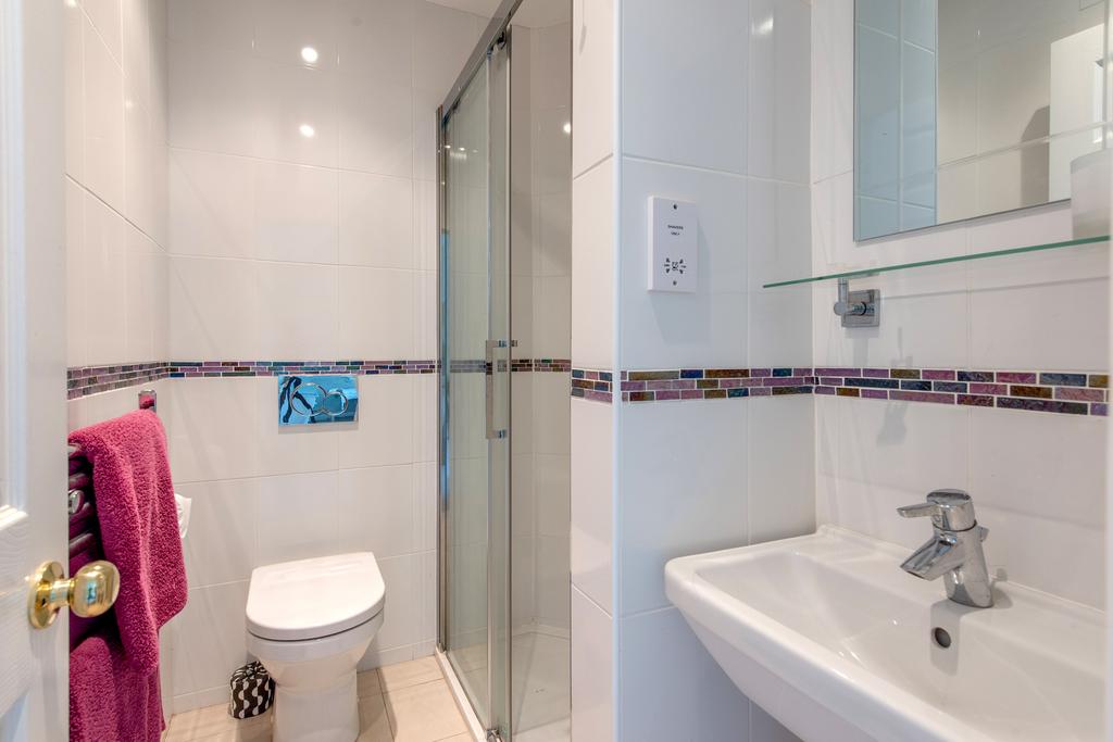Ensuite Shower Room