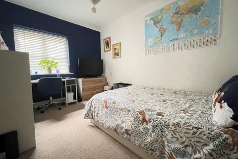 2 bedroom flat to rent, Shire Oak Road, Headingley, Leeds, LS6