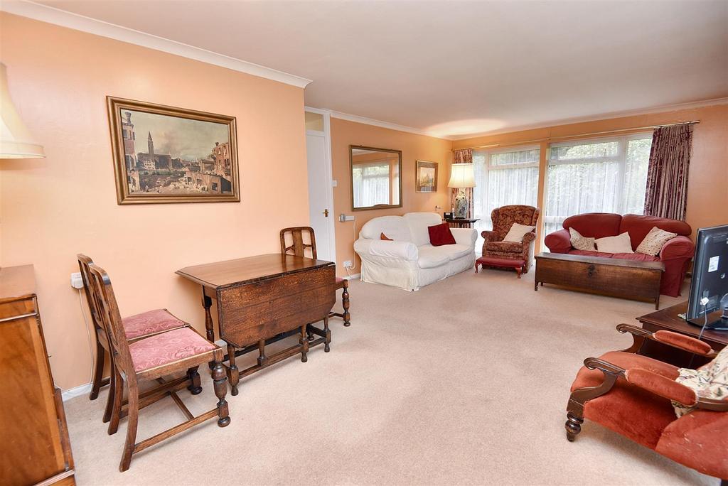Sitting/Dining Room