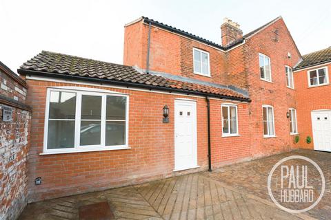 2 bedroom barn conversion for sale, Gordon Road, Great Yarmouth, NR30