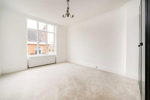 2 bedroom flat for sale, York House, London W1H