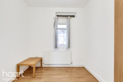 4 bedroom terraced house for sale, Poulett Road, East Ham