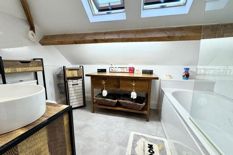 4 bedroom semi-detached bungalow for sale, Wheatlands, Great Ayton, Middlesbrough
