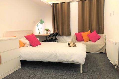 Studio to rent, Charter Avenue, Coventry CV4