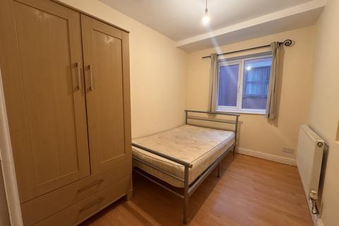 2 bedroom flat to rent, City Rd, Cardiff CF24