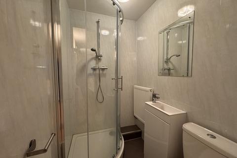 2 bedroom flat to rent, City Rd, Cardiff CF24