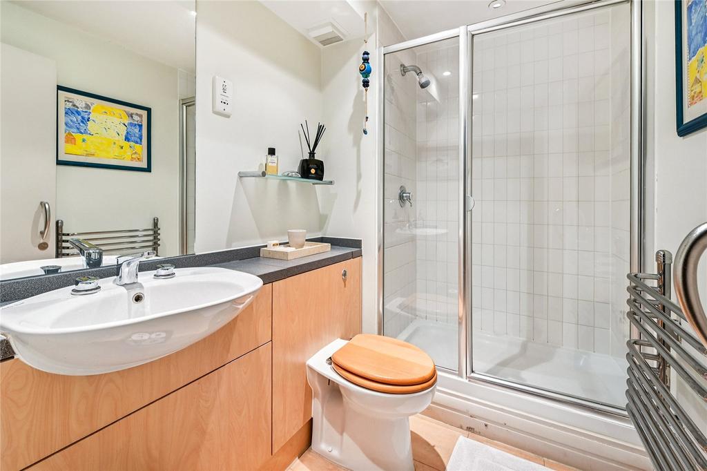Family Shower Room