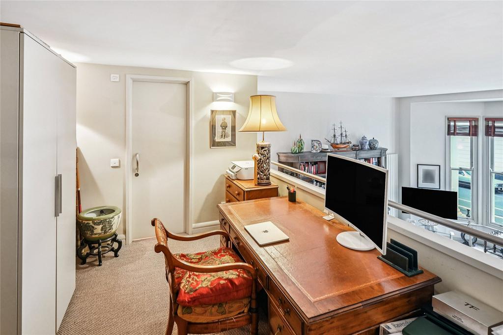 Study / Mezzanine