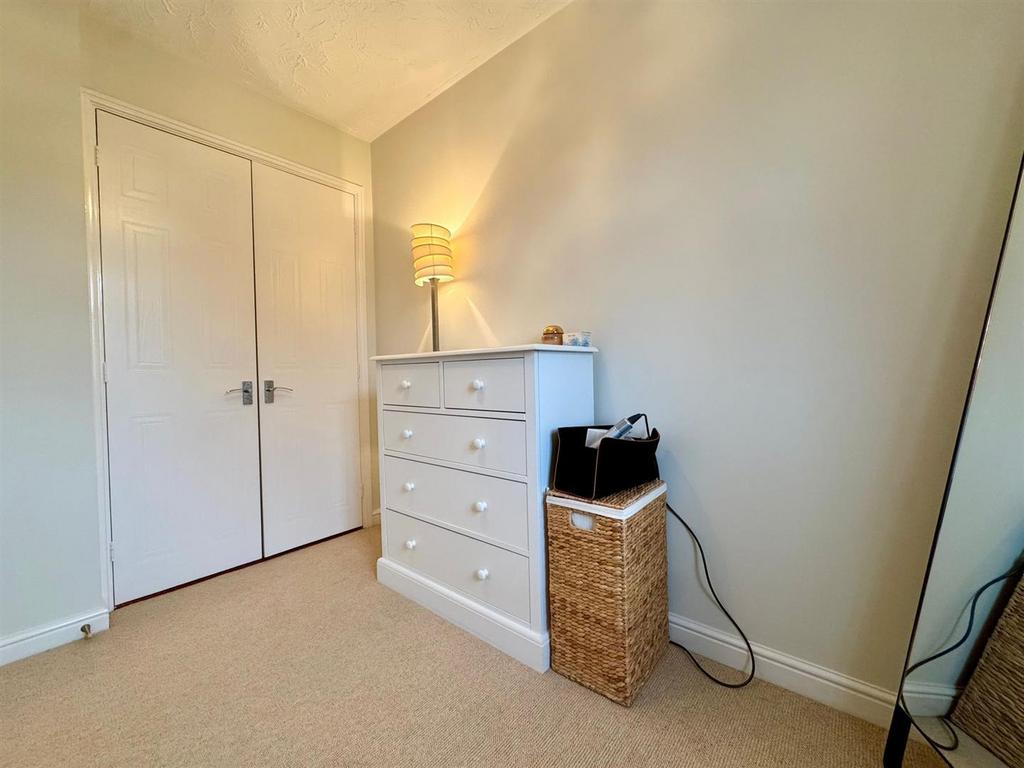 Bedroom 3 (2).jpg
