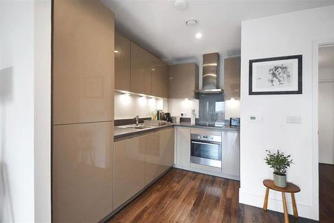 2 bedroom flat for sale, Moulding Lane, London SE14