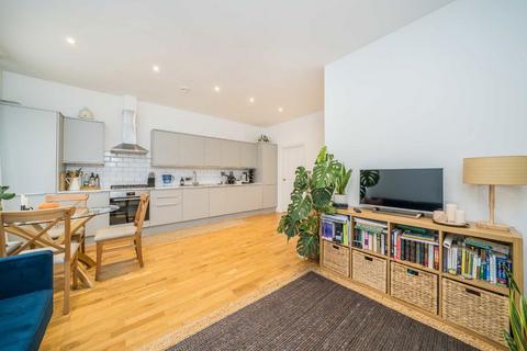 1 bedroom flat for sale, Richmond Road, Kingston Upon Thames KT2
