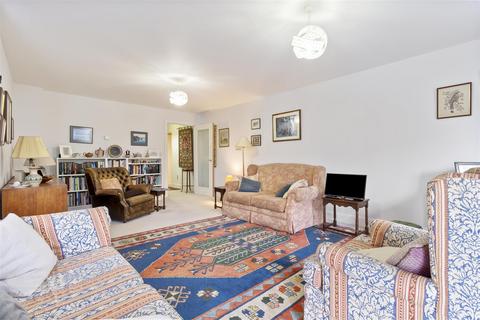 2 bedroom flat for sale, Heene Road, Worthing