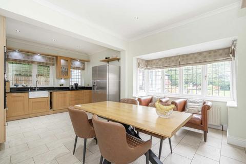 undefined, Broadlands Avenue, Shepperton TW17