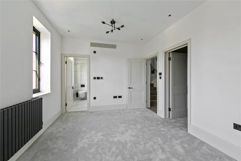 undefined, Firs Avenue, London, SW14