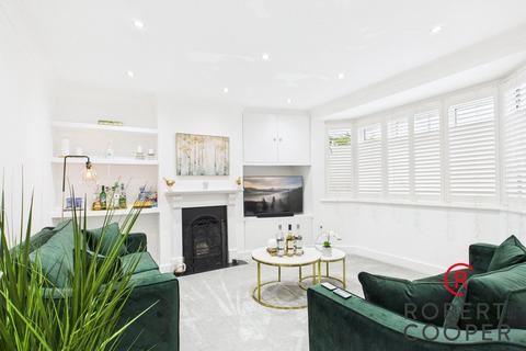 5 bedroom semi-detached house to rent, Edwards Avenue, Ruislip, HA4