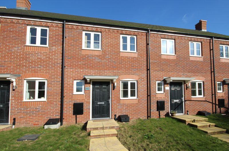 Grove Gate, Staplegrove TA2 2 bed terraced house - £1,050 pcm (£242 pw)