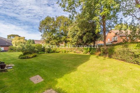 1 bedroom flat for sale, Hanover Court, Preston PR2