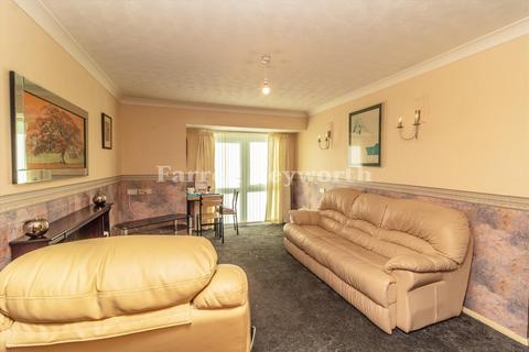 1 bedroom flat for sale, Hanover Court, Preston PR2