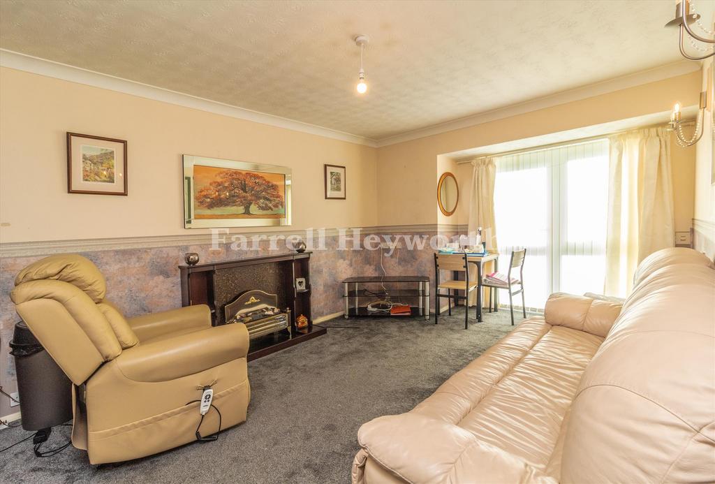 Lounge image 3