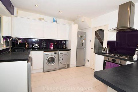 4 bedroom terraced house for sale, Layton Road, Bridgemary