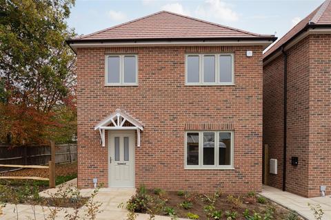 3 bedroom detached house for sale, The Forge, Weatherhill Road, Smallfield