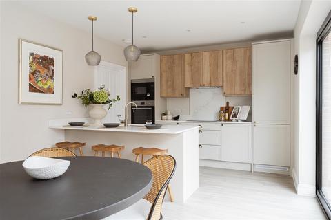 3 bedroom detached house for sale, The Forge, Weatherhill Road, Smallfield
