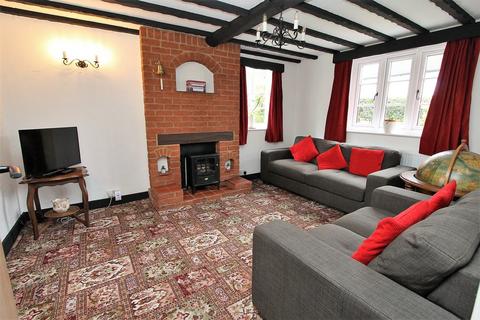 3 bedroom cottage for sale, Birmingham Road, Blakedown, Kidderminster, DY10