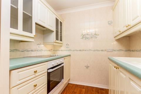 1 bedroom retirement property to rent, 31 Homefylde House, 199-207 Whitegate Drive FY3