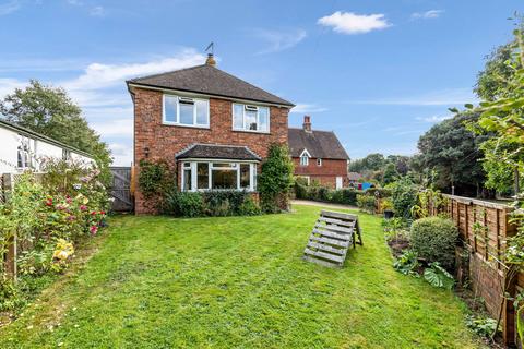 3 bedroom detached house for sale, The Street, Ashford TN27